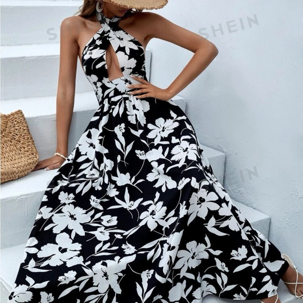 SHEIN dress, super cute tags still on it